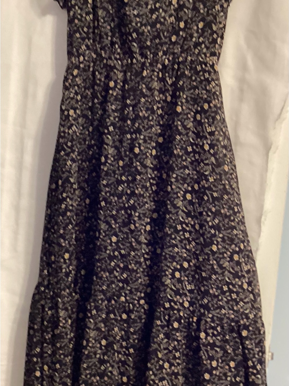 SZ Med BTFBM VNeck Blk  Floral Print Faux Wrap career Feminine Dark Romantic